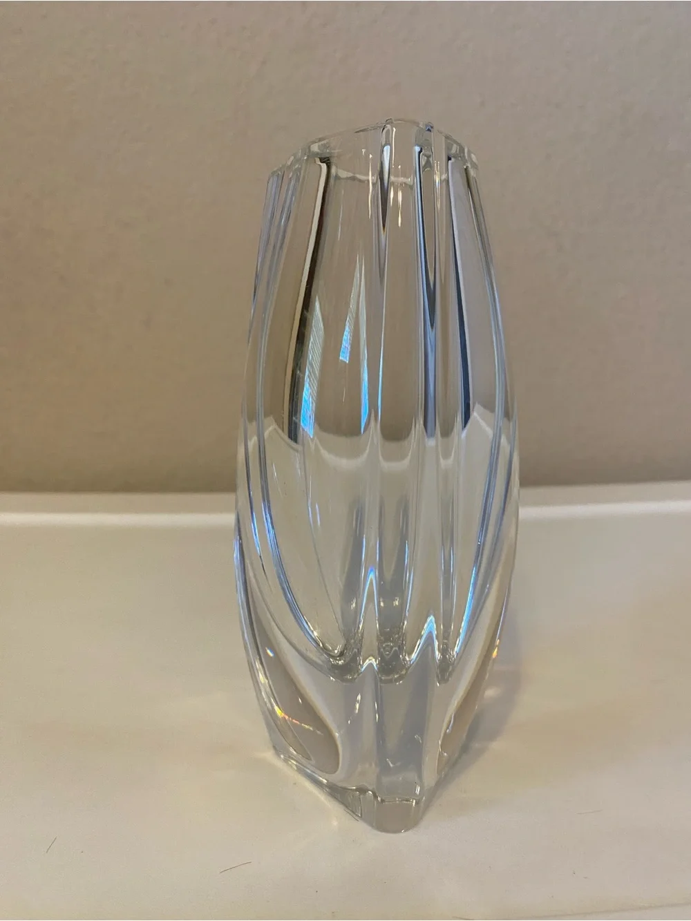 Baccarat Bouton d’Or bud vase